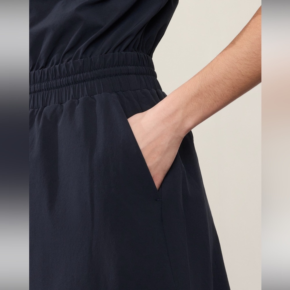 ✨ NWT Athleta Avenue Romper in Navy (Size SP) - Picture 2 of 9